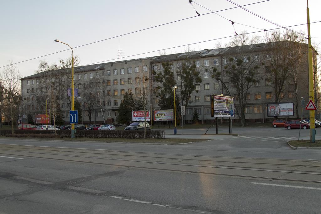 A Pousada ŠD Urbánkova 2 Košice Exterior foto
